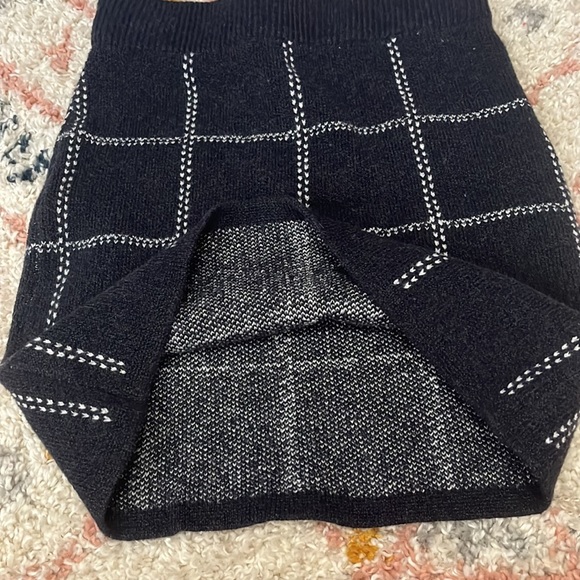 Sweater skirt - Picture 3 of 4